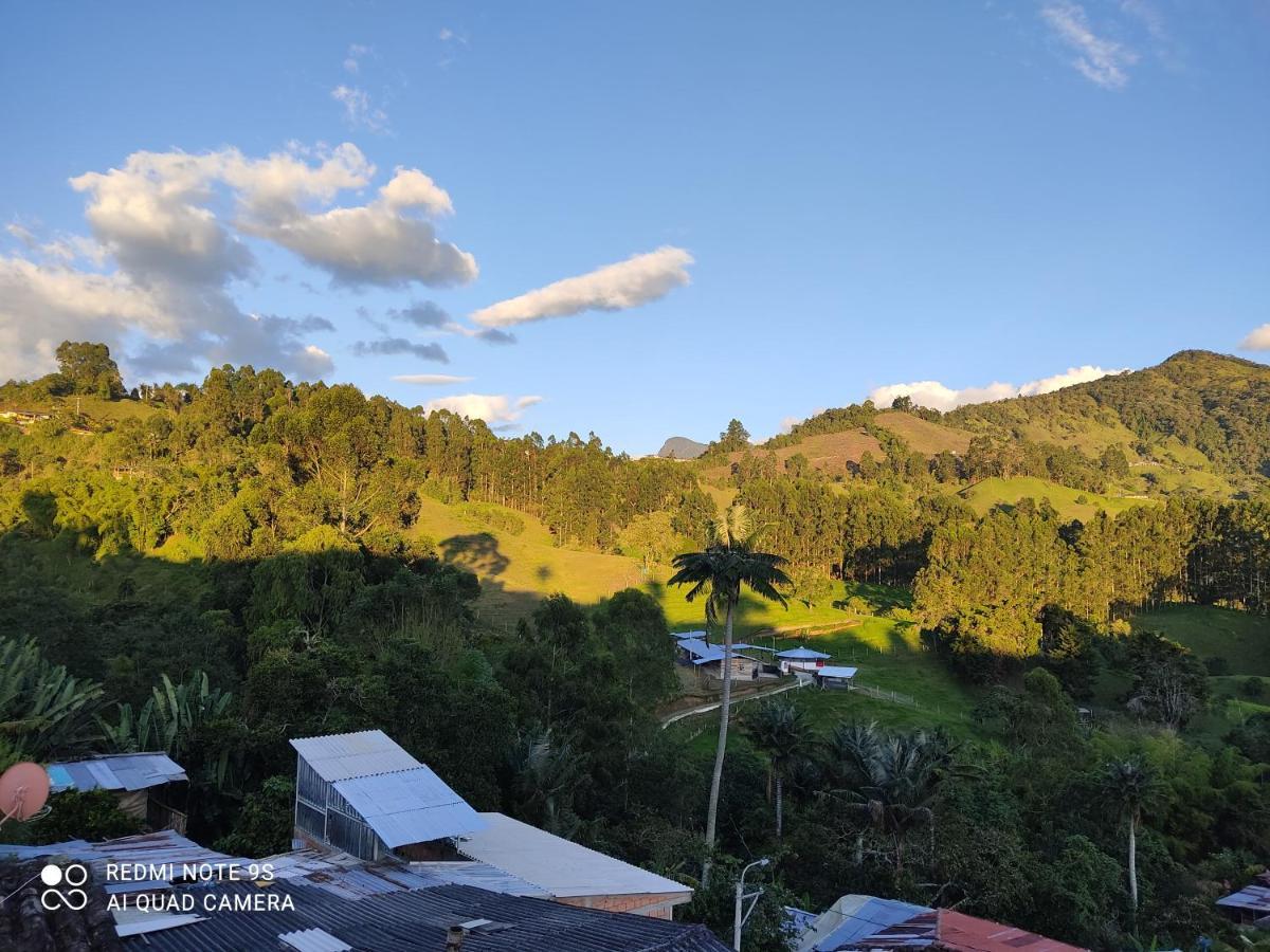 Hospedaje Los Balcones Саленто Экстерьер фото